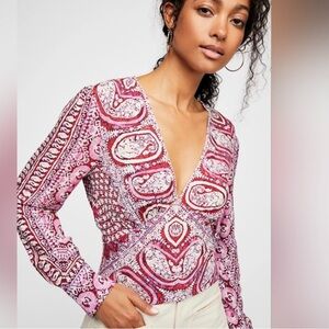 Free‎ People Wild and Free Pink Paisley Long Sleeve Cropped Blouse Top Sz S